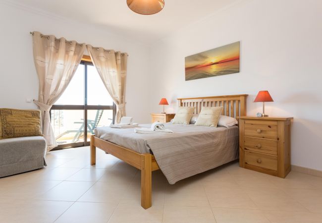 Apartamento em Lagos - T2 Dois Irmãos by Seewest