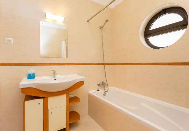Apartamento em Lagos - T2 Dois Irmãos by Seewest