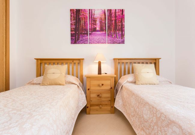 Apartamento em Lagos - T2 Dois Irmãos by Seewest