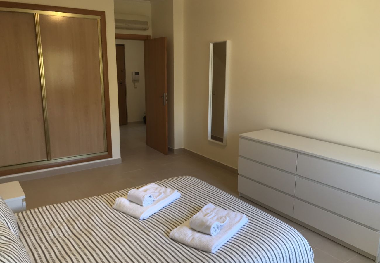 Apartamento em Lagos - Pedros Apartment - Free wifi & Air Condition