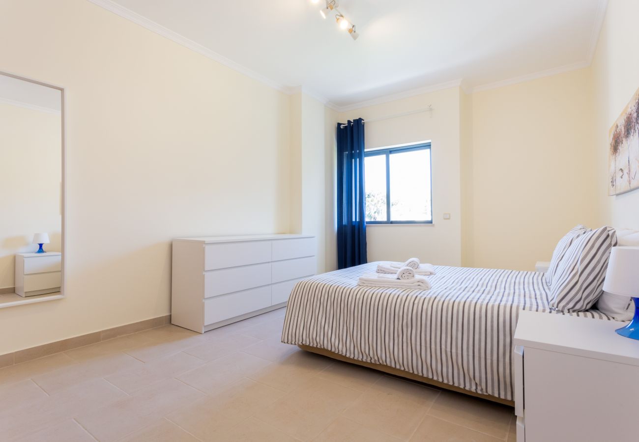 Apartamento em Lagos - Pedros Apartment - Free wifi & Air Condition