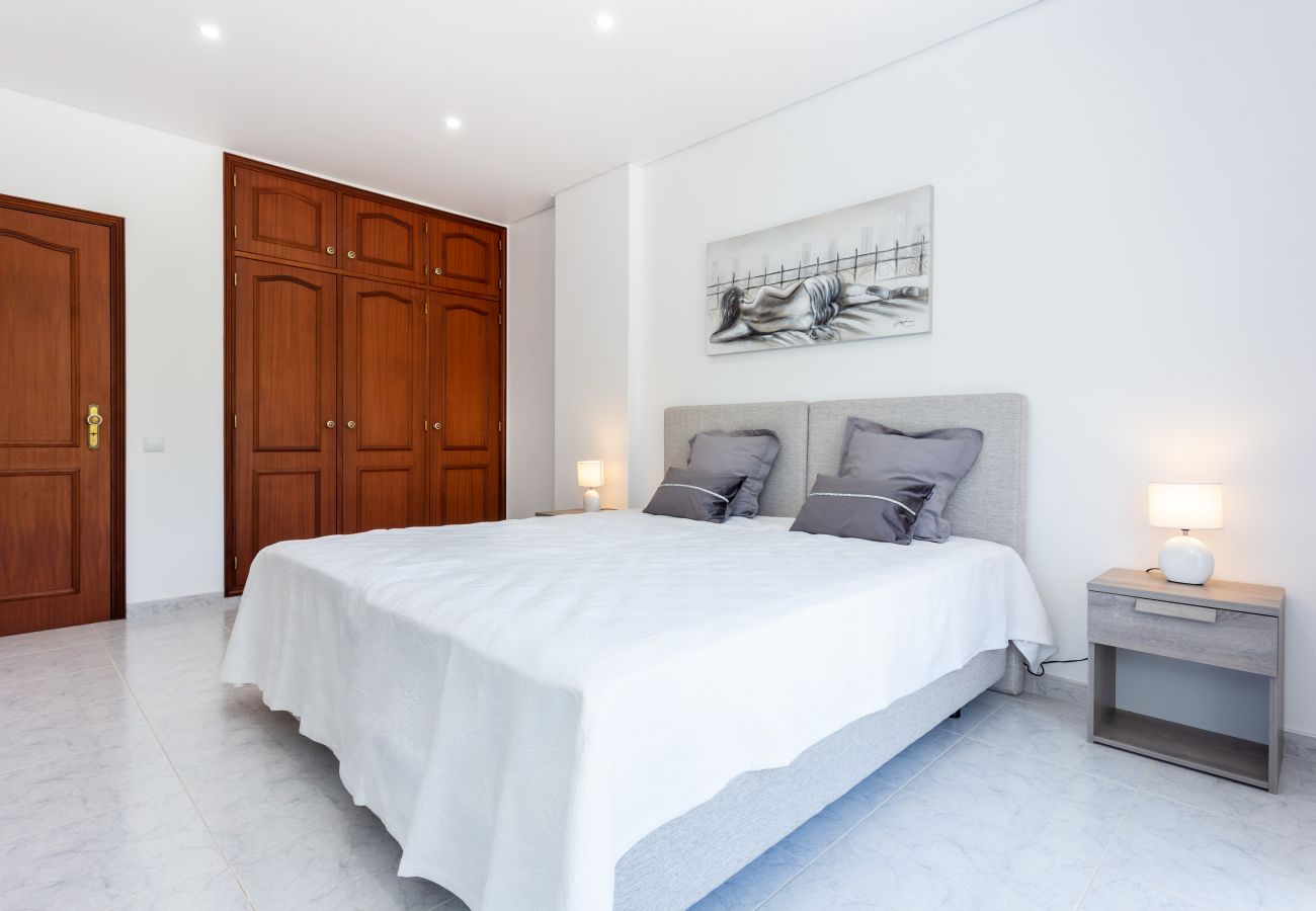 Apartamento em Lagos - Downtown Lovers Home by Seewest