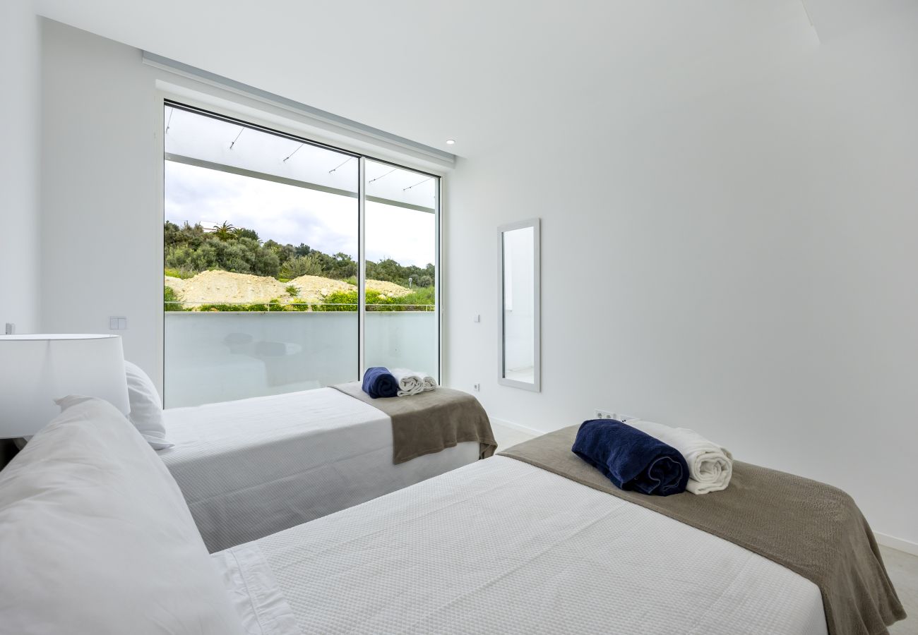 Villa em Lagos - Lagos Golden Horizon Villa with Private Pool