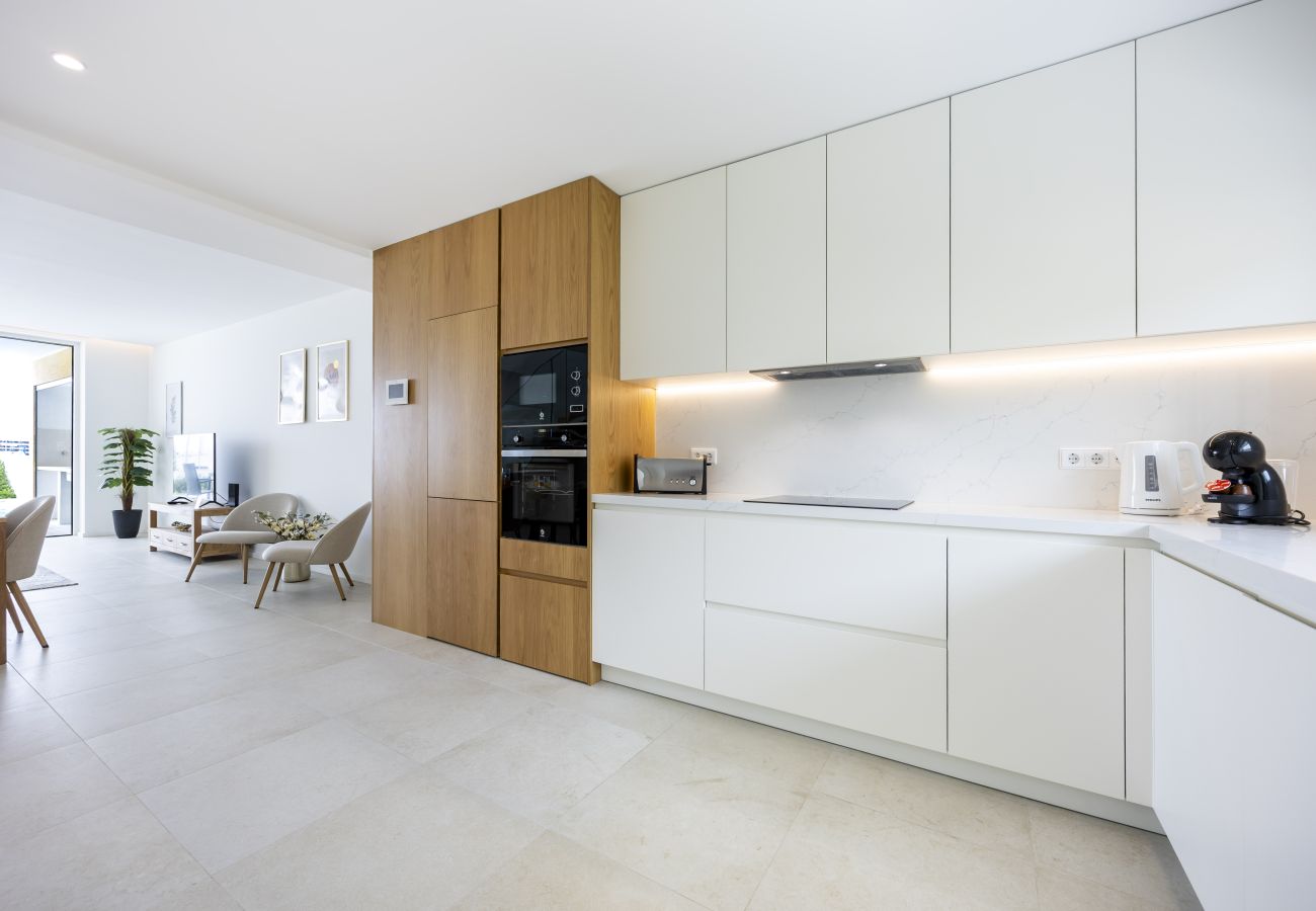 Villa em Lagos - Lagos Golden Horizon Villa with Private Pool