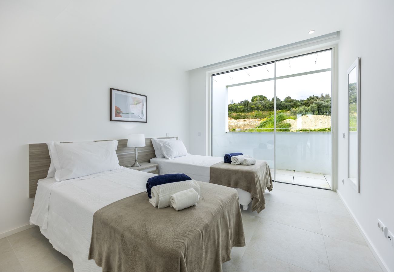 Villa em Lagos - Lagos Golden Horizon Villa with Private Pool