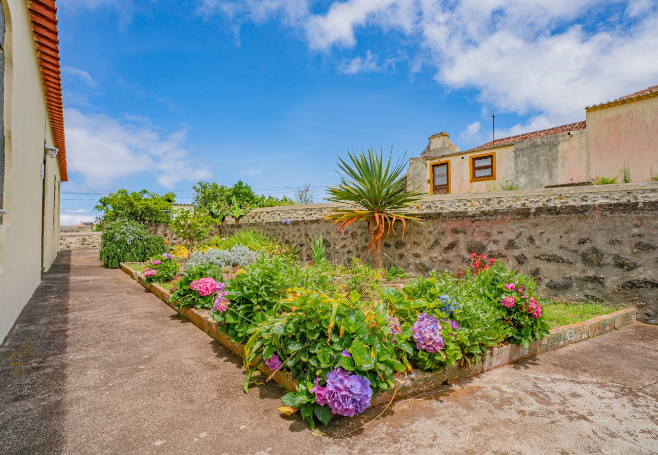 Casa rural em Altares - Terceira Horizon Retreat by Seewest
