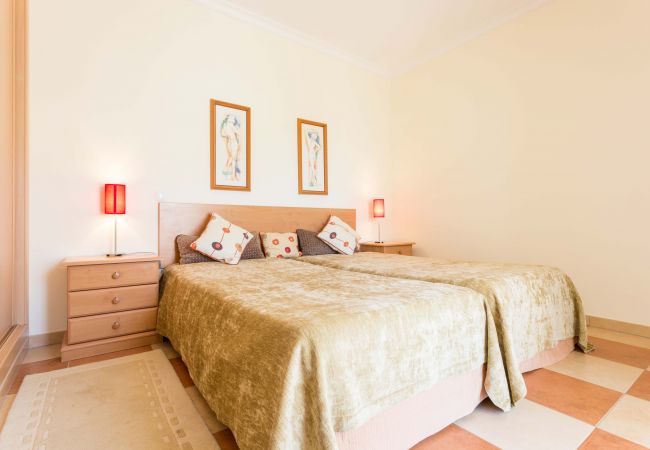 Ferienwohnung in Montinhos da Luz - T2 Montinhos da Luz