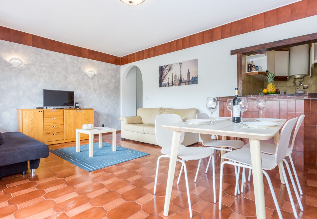 Ferienwohnung in Lagos - T2 Gaivota - Free Wifi - Pool, Sea View