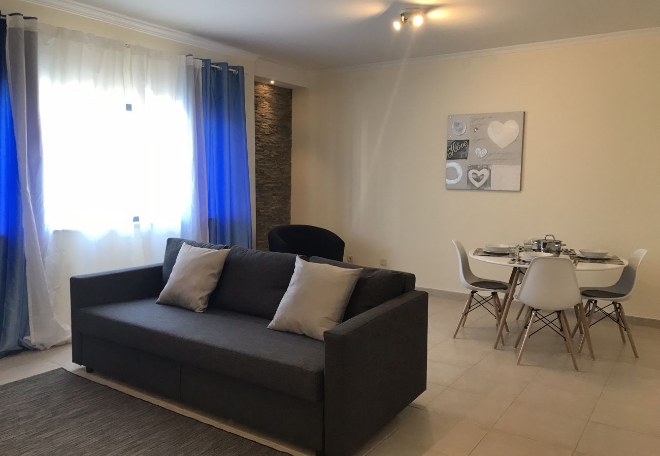 Wohnung in Lagos - Pedros Apartment - Free wifi & Air Condition