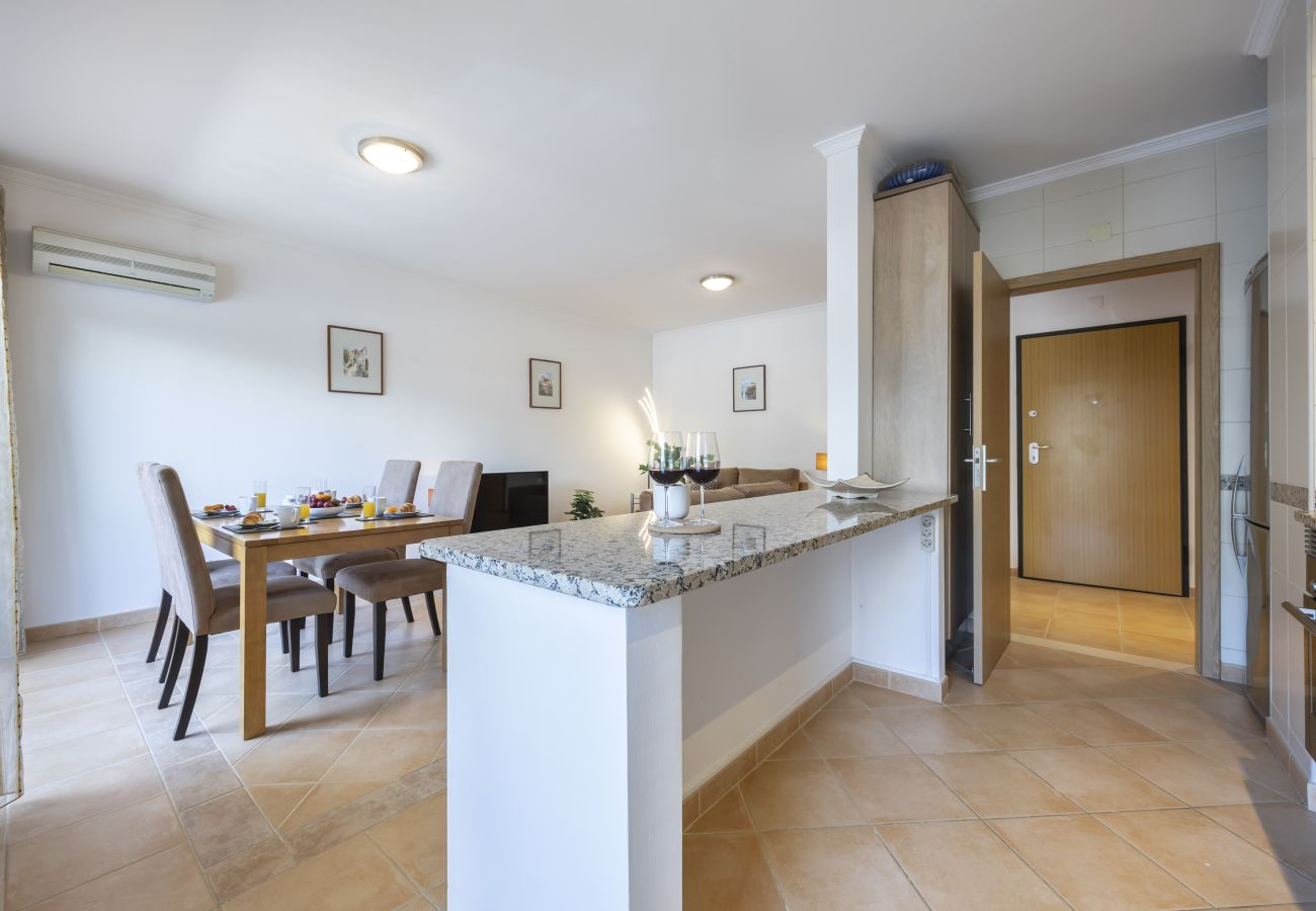 Ferienwohnung in Lagos - Lagos Central Pool Retreat