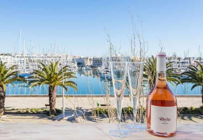 Studio in Lagos - Marina View Studio by Seewest Studio in Lagos - Marina View Studio by Seewest