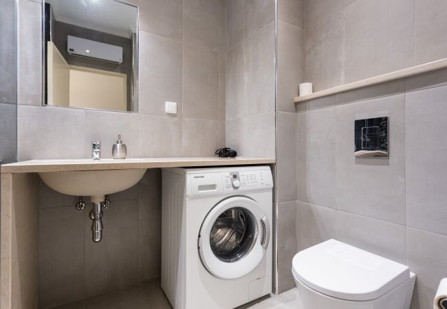 Studio in Lagos - Marina View Studio by Seewest Studio in Lagos - Marina View Studio by Seewest