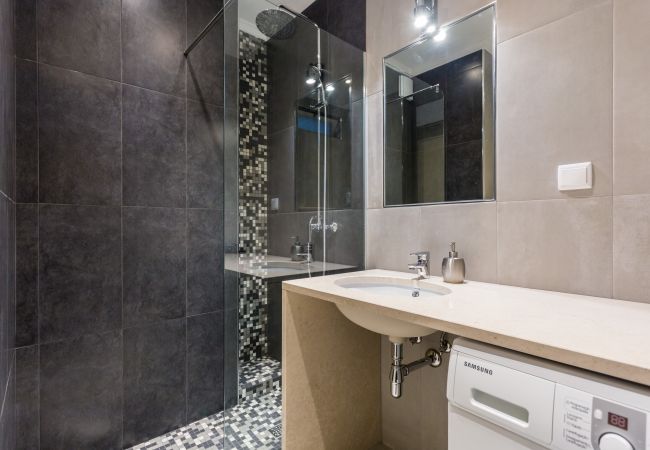 Studio in Lagos - Marina View Studio by Seewest Studio in Lagos - Marina View Studio by Seewest