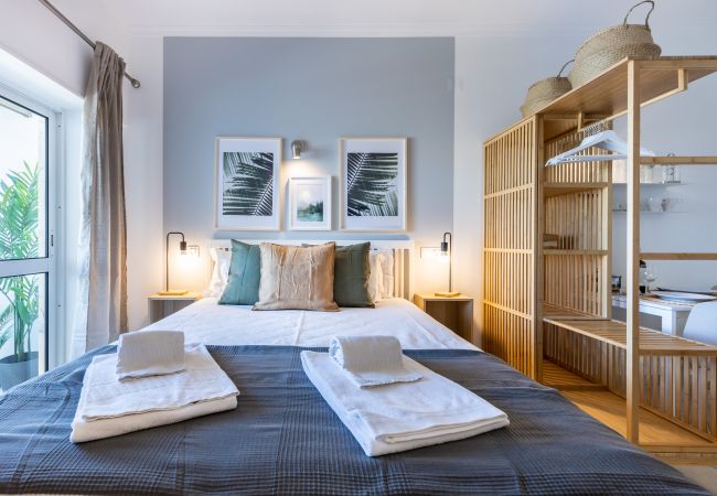 Studio in Lagos - Marina View Studio by Seewest Studio in Lagos - Marina View Studio by Seewest