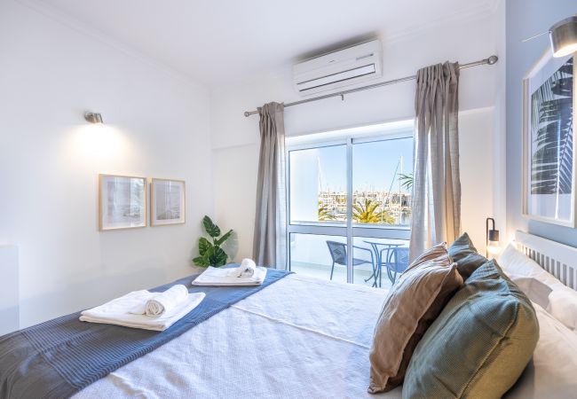 Studio in Lagos - Marina View Studio by Seewest Studio in Lagos - Marina View Studio by Seewest