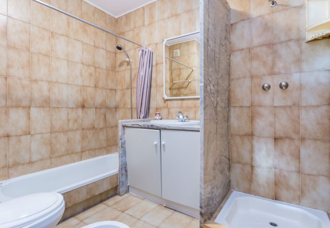 Apartment in Lagos - T2 Gaivota - Free Wifi - Pool, Sea View Apartment in Lagos - T2 Gaivota - Free Wifi - Pool, Sea View