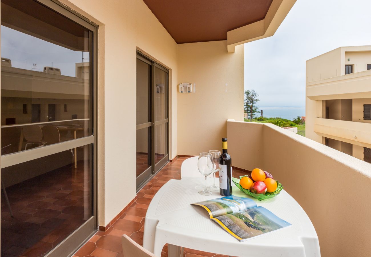 Apartment in Lagos - T2 Gaivota - Free Wifi - Pool, Sea View