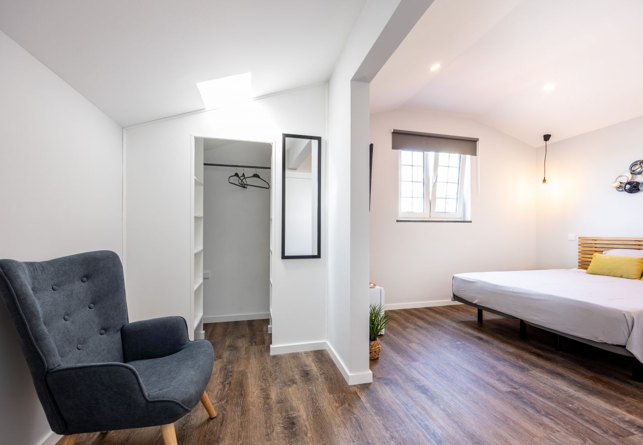 Rent by room in Angra do Heroísmo - Angra Charming Suites 1 by Seewest