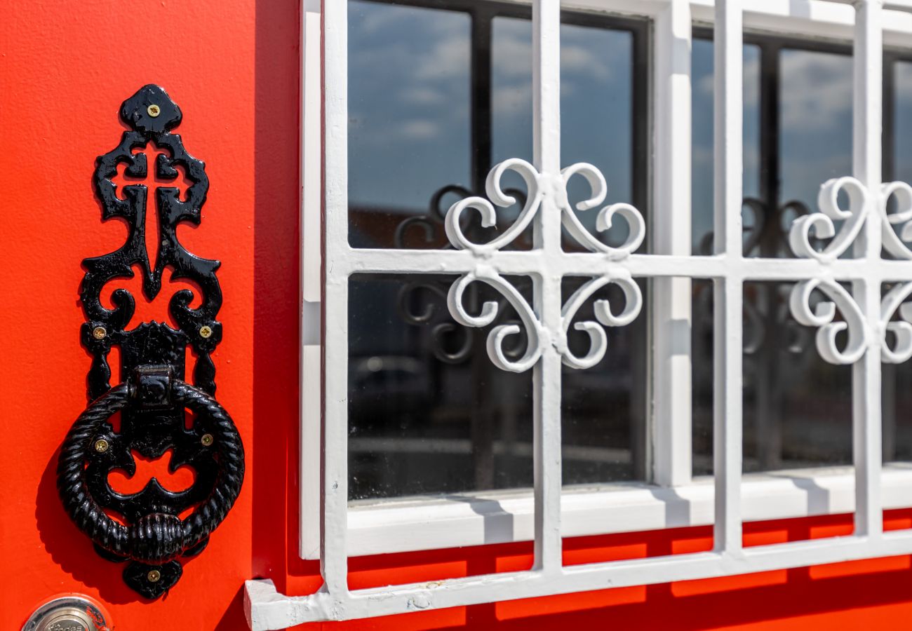 Rent by room in Angra do Heroísmo - Angra Charming Suites 1 by Seewest