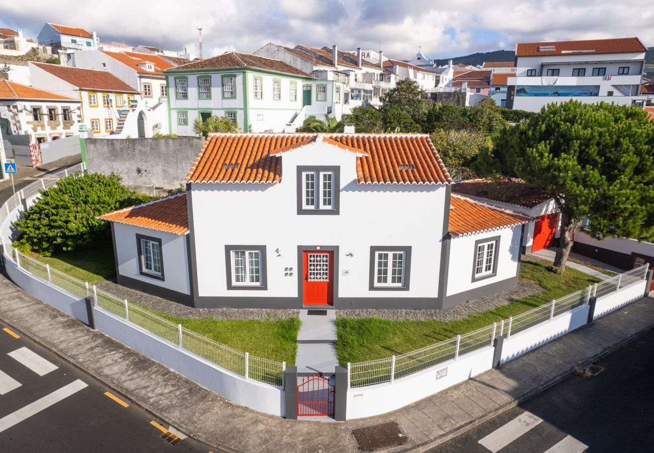 Angra Charming Suites by Seewest