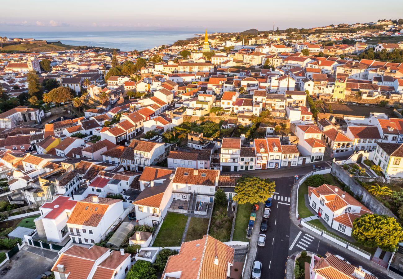 Rent by room in Angra do Heroísmo - Angra Charming Suites 1 by Seewest