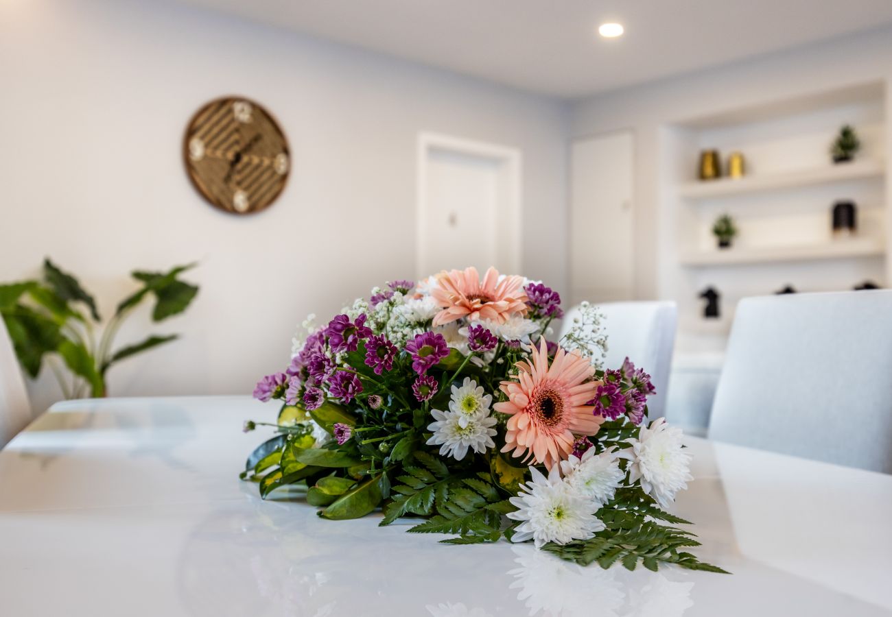 Rent by room in Angra do Heroísmo - Angra Charming Suites 1 by Seewest
