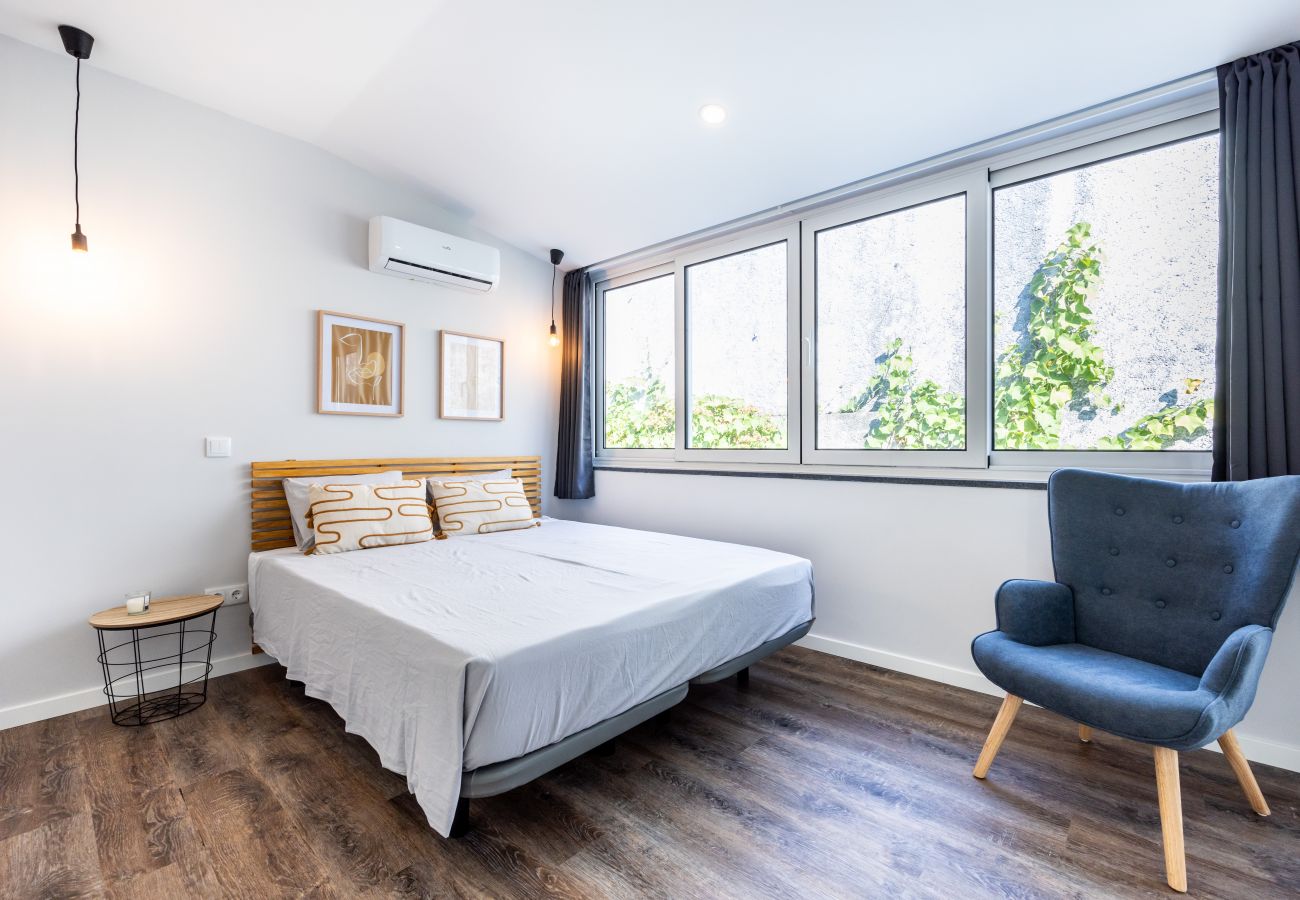 Rent by room in Angra do Heroísmo - Angra Charming Suites 1 by Seewest