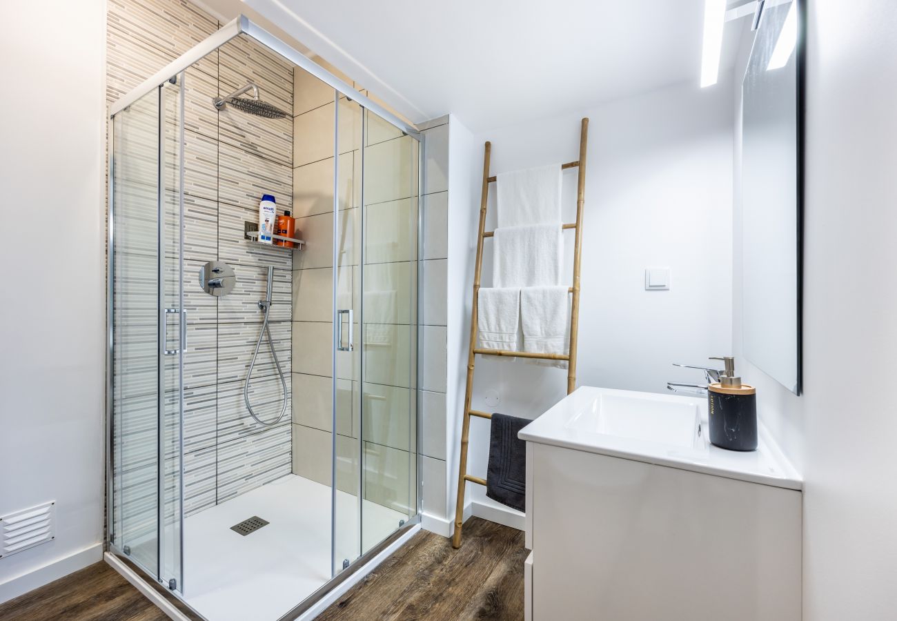 Rent by room in Angra do Heroísmo - Angra Charming Suites 1 by Seewest