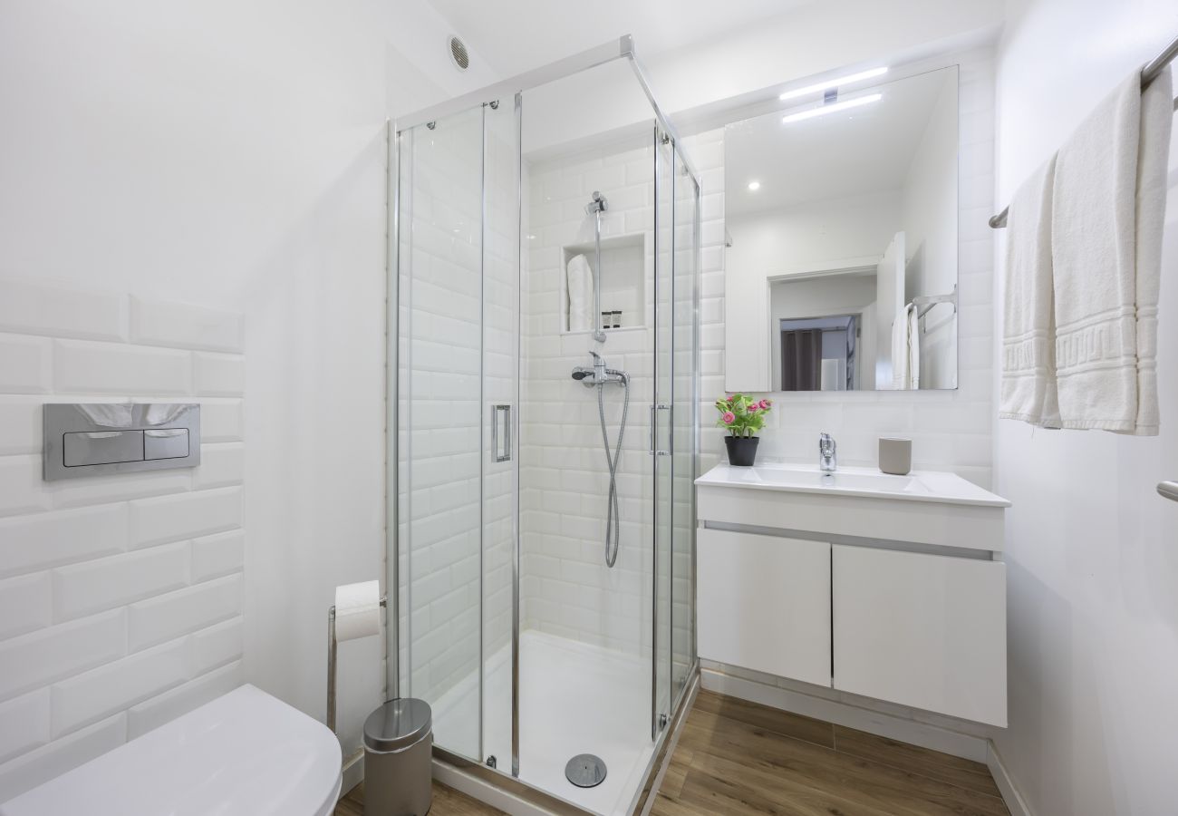 Apartment in Lagos - White Pearl Apartment by Seewest