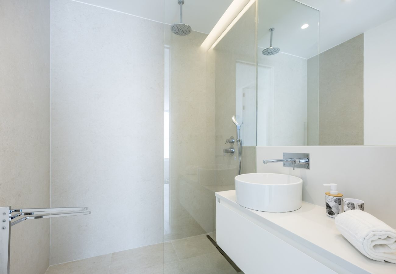 Villa à Lagos - Lagos Golden Horizon Villa with Private Pool