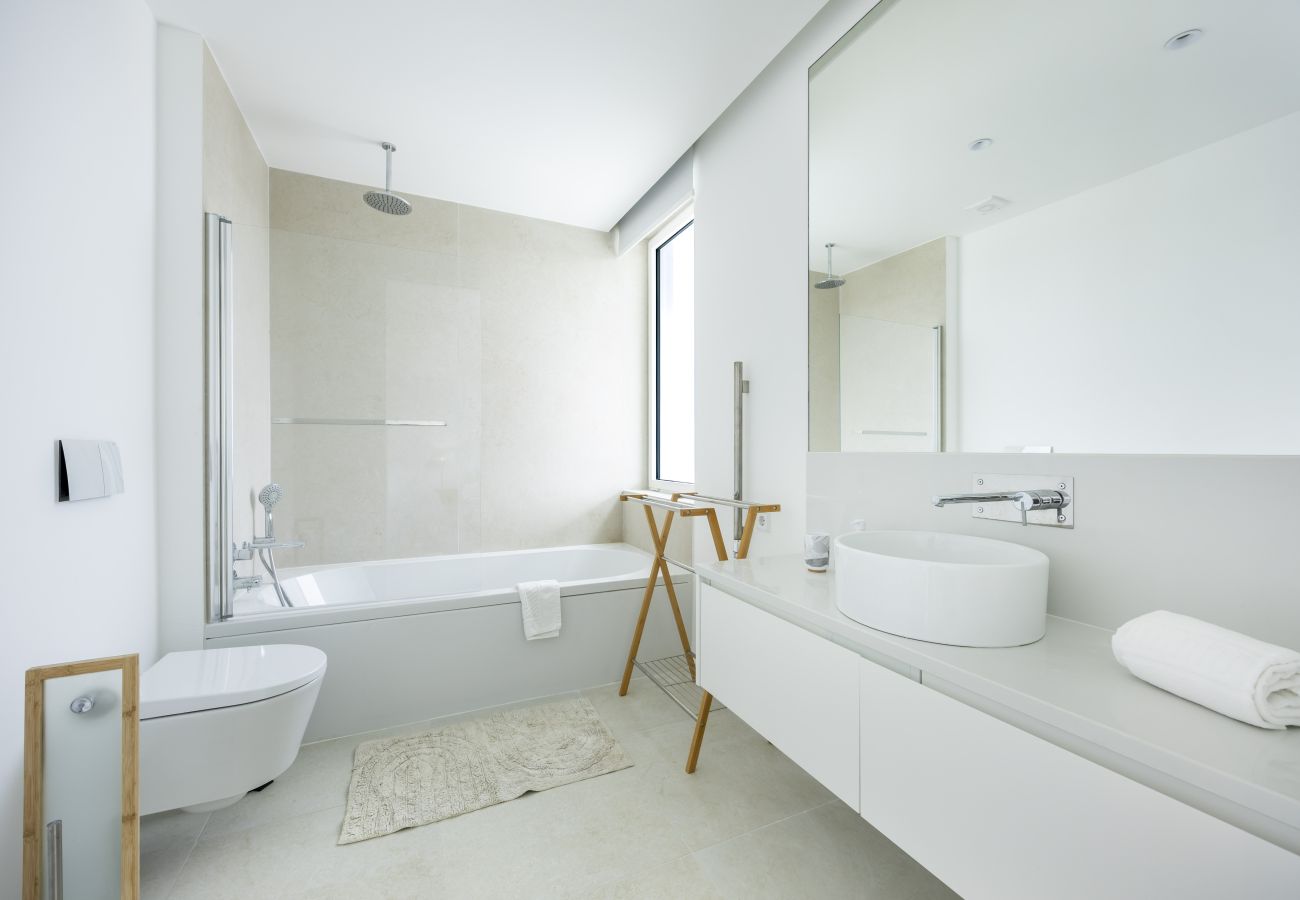 Villa à Lagos - Lagos Golden Horizon Villa with Private Pool