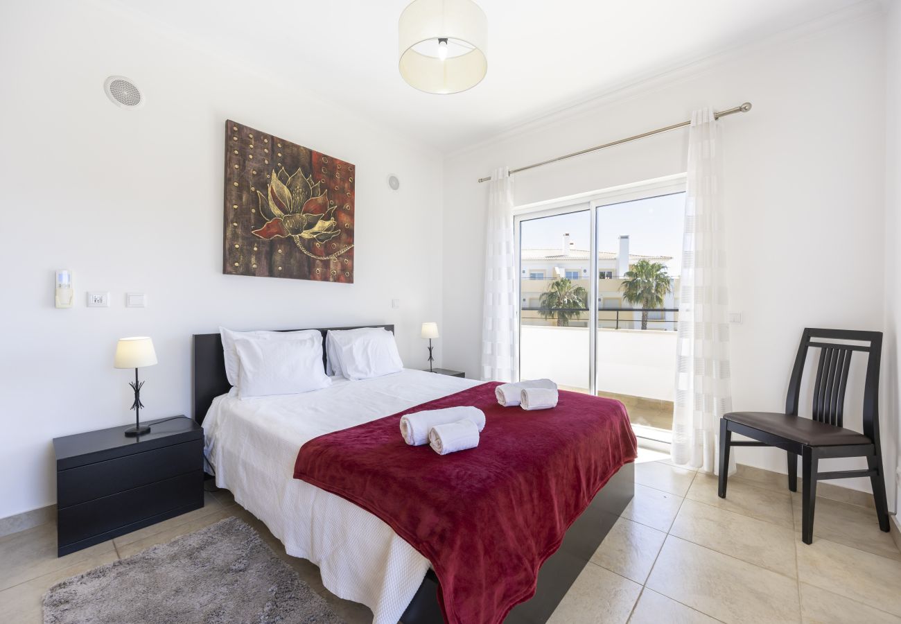 Appartement à Lagos - Lagos Poolside Retreat by Seewest